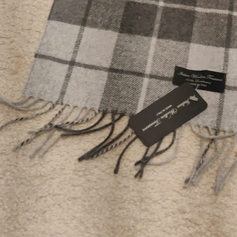 New!Gray Men's Plaid Handcrafted Soft LambWool Scarf Made In Italy Y2K Cottageco